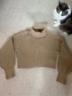 Cider Cropped Ribbed Zip-Up Sweater in Taupe